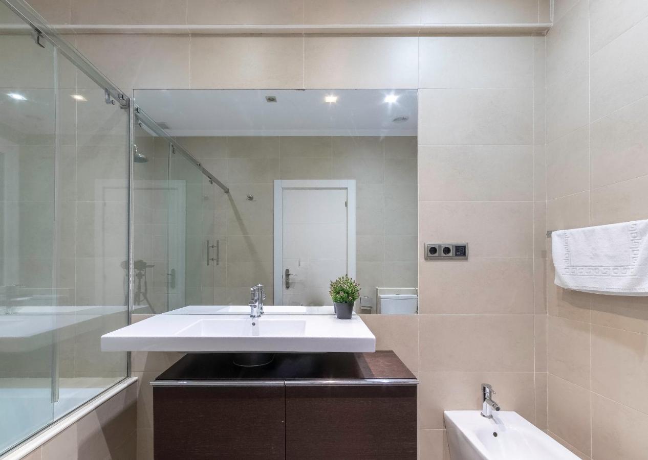 Espacioso Y Acogedor Junto Centro Azkuna Apartment Bilbao